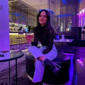 Meet your Posher, Bella